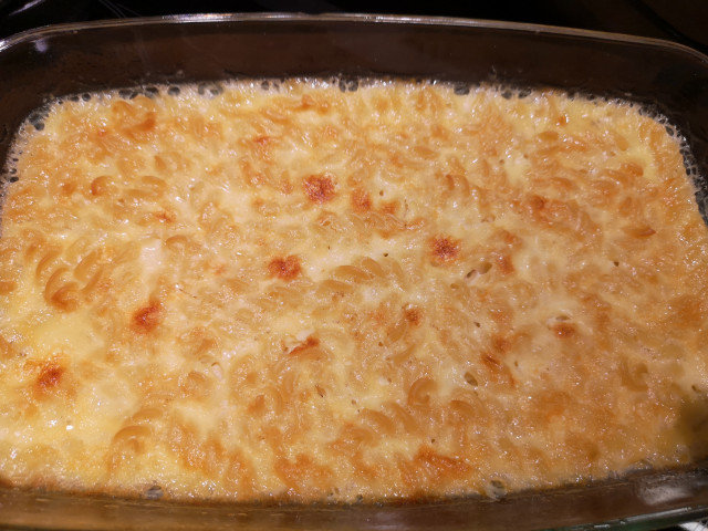 Klassische süße Makkaroni im Ofen