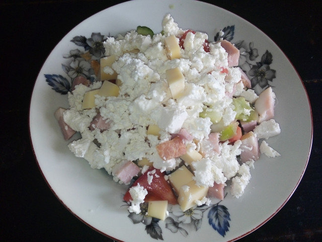 Ovcharska Salat mit Schweinefilet