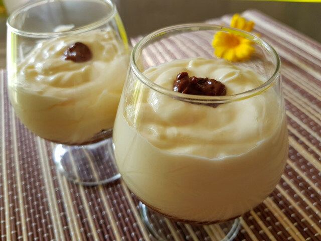 Zarte Creme mit Mascarpone und Schokolade