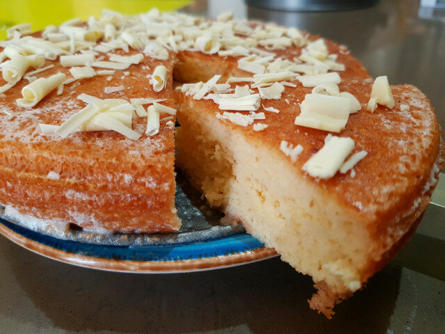 Einzigartiger Tres Leches Kuchen mit Kondensmilch