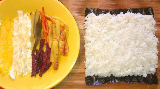 Kimbap mit gebackenem Gemüse