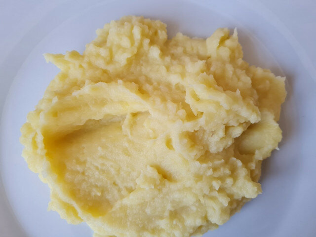 Kartoffelpüree mit Butter und Sahne