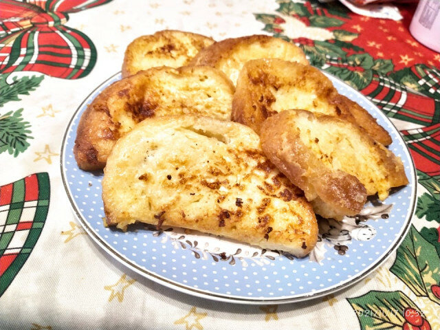 Gebratene Brotscheiben auf Türkische Art