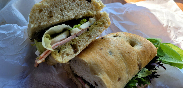 Kaltes Focaccia Sandwich