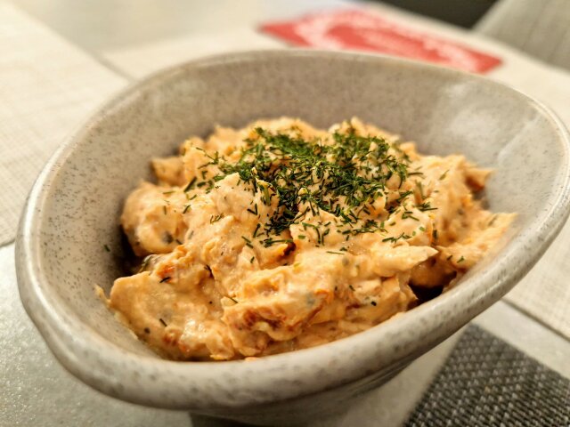 Herzhafte Käse Creme mit getrockneten Tomaten